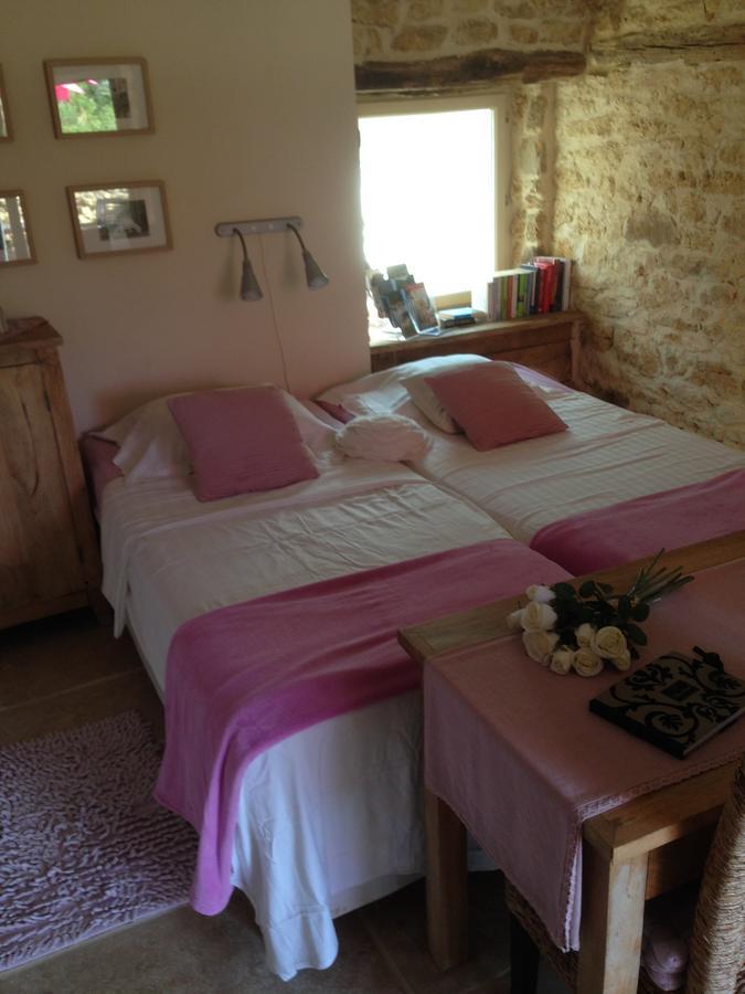 Bed and Breakfast Lo Petit Cretsou Simeyrols Екстер'єр фото